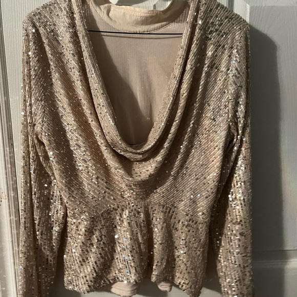 Adelyn Rae Shimmering Sequin Top - Picture 2 of 5